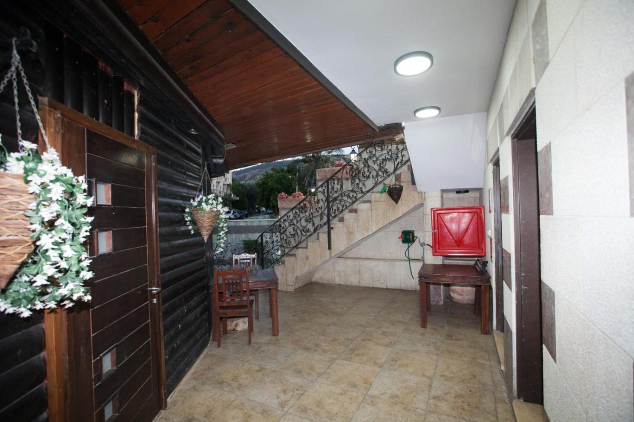 Puy Ahuzat Haosher Hotel Тиберия Екстериор снимка
