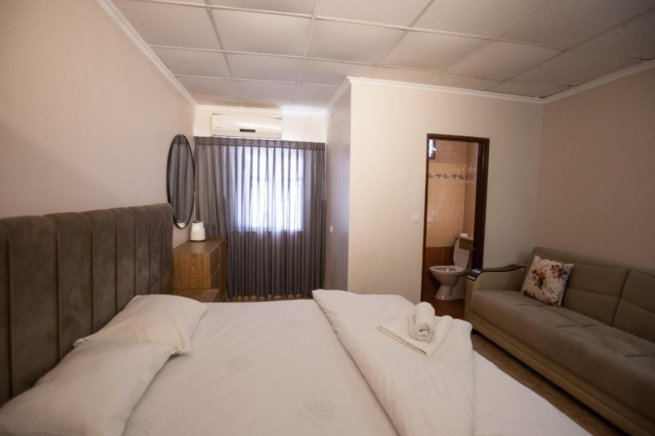 Puy Ahuzat Haosher Hotel Тиберия Екстериор снимка