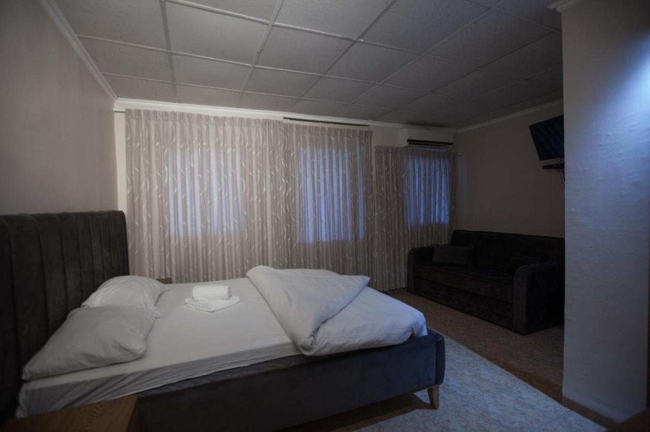 Puy Ahuzat Haosher Hotel Тиберия Екстериор снимка